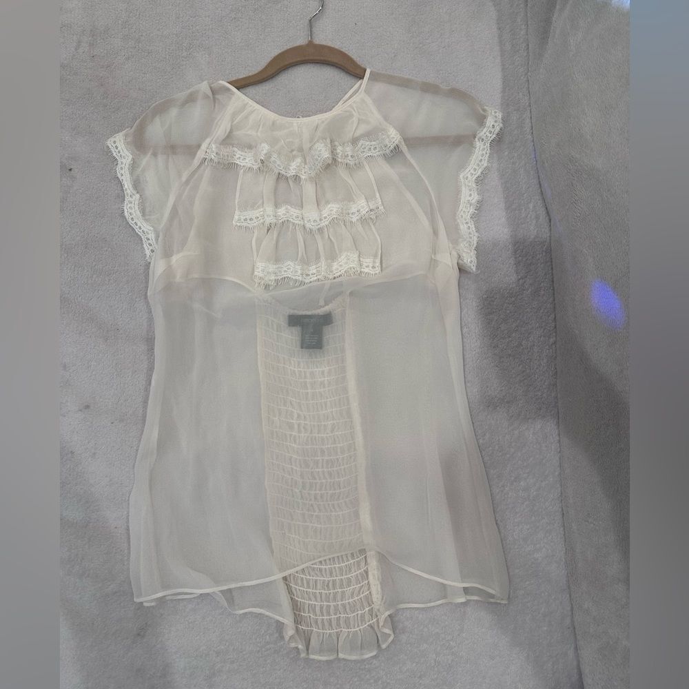 Arden B. Size M women’s sheer top cream